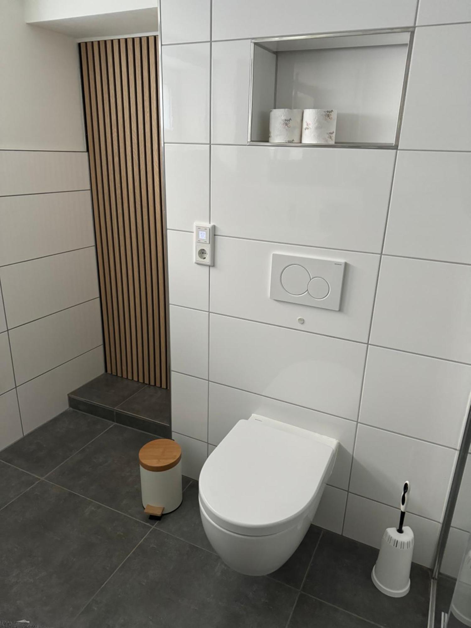 Modernes Apartment, Ruhige Lage, Stadtnah Kelkheim Buitenkant foto