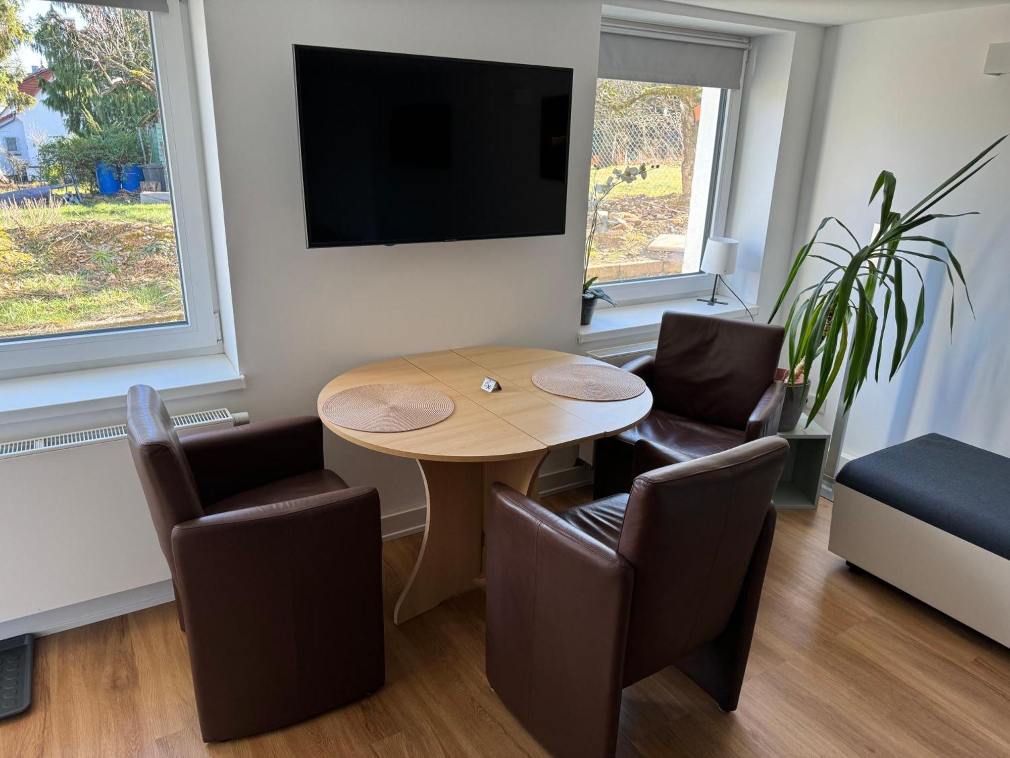 Modernes Apartment, Ruhige Lage, Stadtnah Kelkheim Buitenkant foto